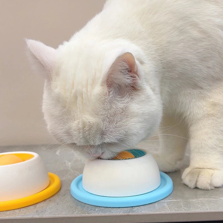 Lick It & Chill™ Cat Enrichment Feeder